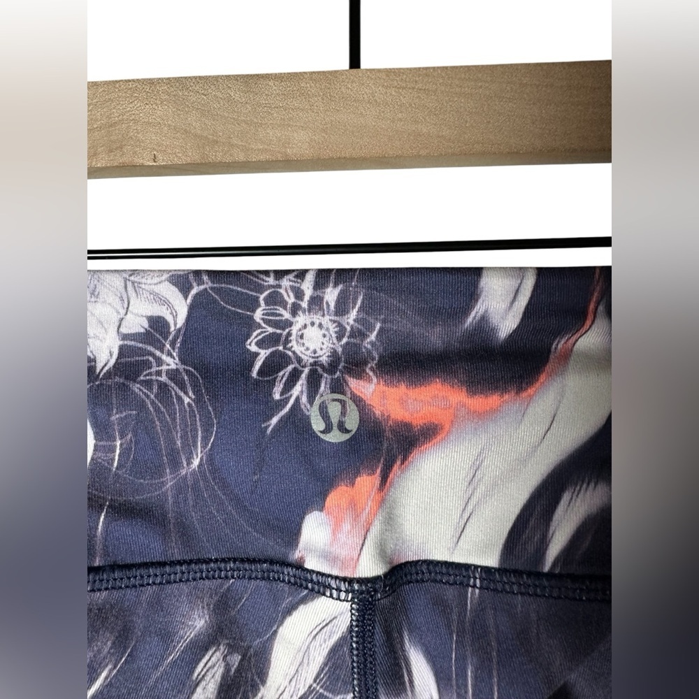 Lululemon Wunder Under Pant Engineered Mirage Deep Indigo Size 4 - Picture 8 of 9